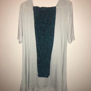 LuLaRoe Perfect Tee and Leggings